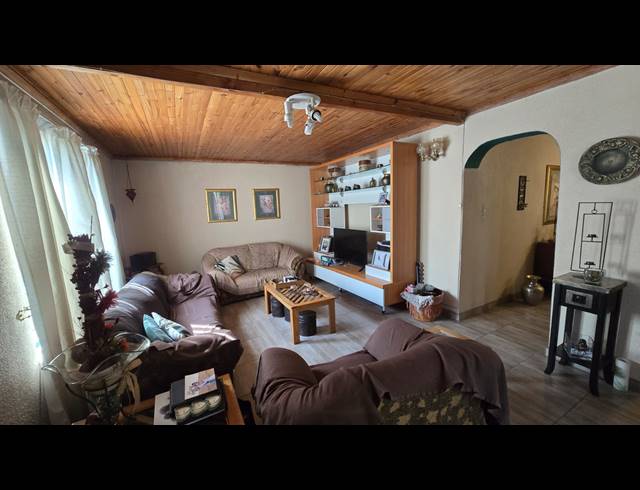 4 BEDROOM FREEHOLD FOR SALE IN ELANDSPARK